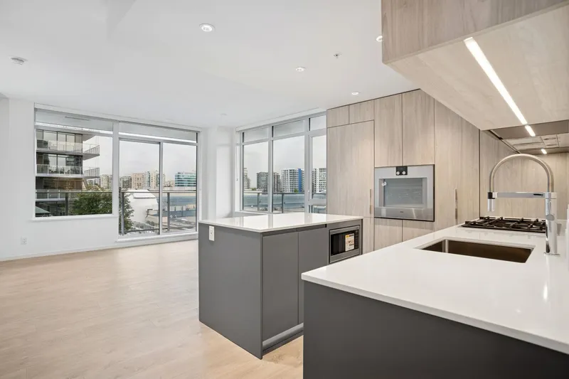 553 6500 MINORU BOULEVARD - photo 1 of 25