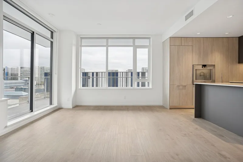 553 6500 MINORU BOULEVARD - photo 2 of 25