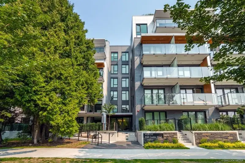 408 5168 CAMBIE STREET - photo 1 of 15