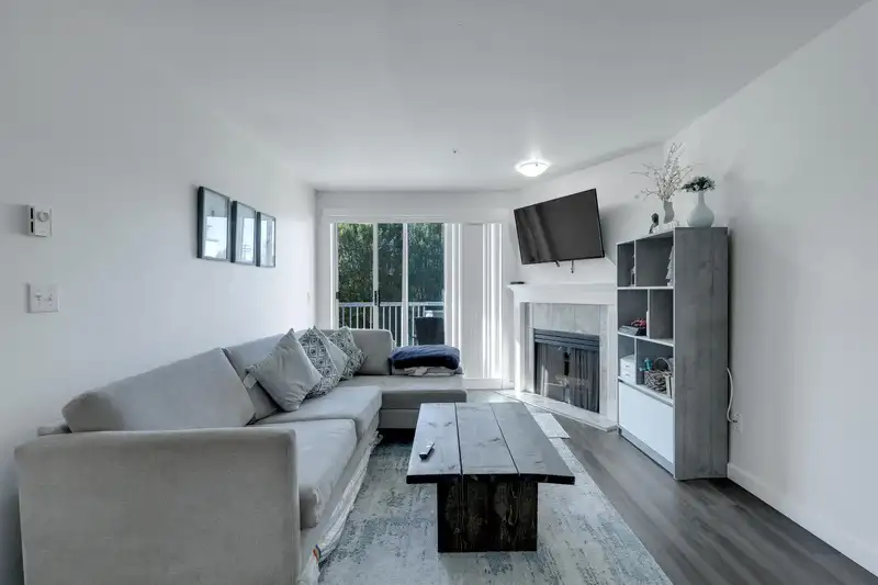 336 32830 GEORGE FERGUSON WAY - photo 2 of 24