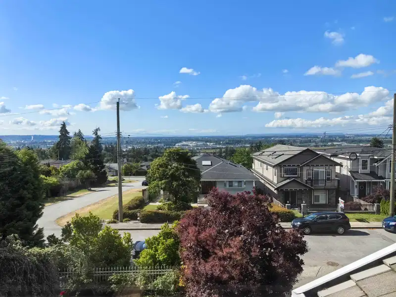 6087 MCKEE STREET - photo 2 of 40