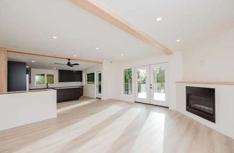 6960 SUNSHINE COAST HIGHWAY - photo 1 of 25