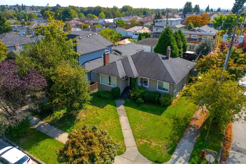 98 W 37TH AVENUE - photo 3 of 40