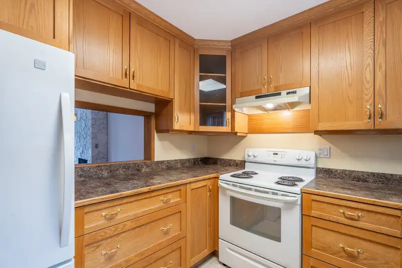 3013 VEGA COURT - photo 3 of 37