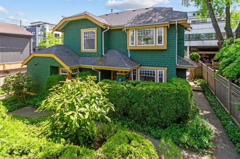 2952 W 8TH AVENUE - photo 1 of 22