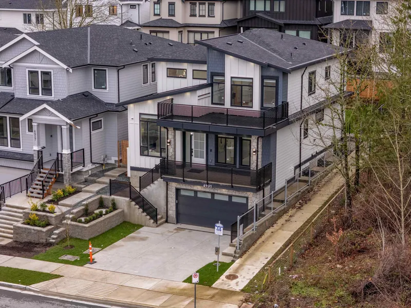 6931 205 STREET - photo 4 of 25