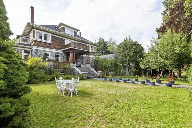 1617 W GRAND BOULEVARD - photo 3 of 25