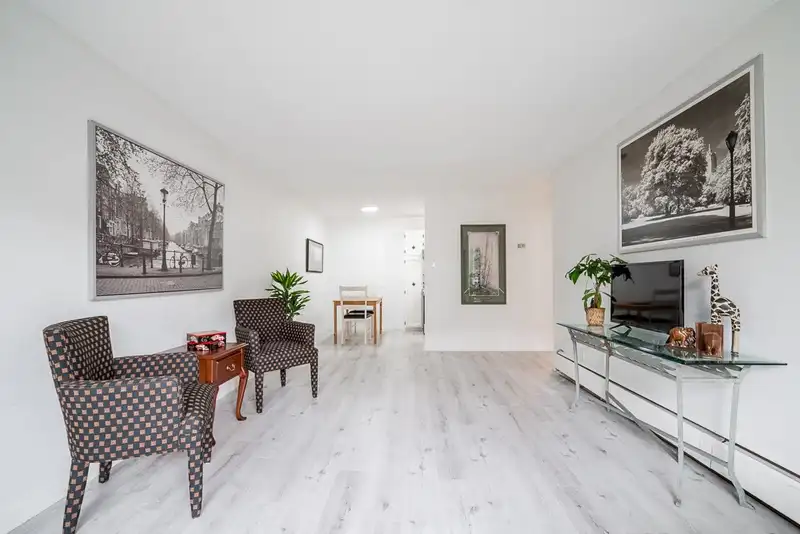 318 750 E 7TH AVENUE - photo 3 of 31