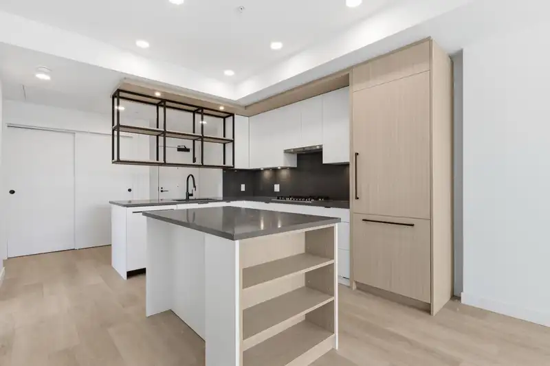 302 2268 E BROADWAY - photo 1 of 16