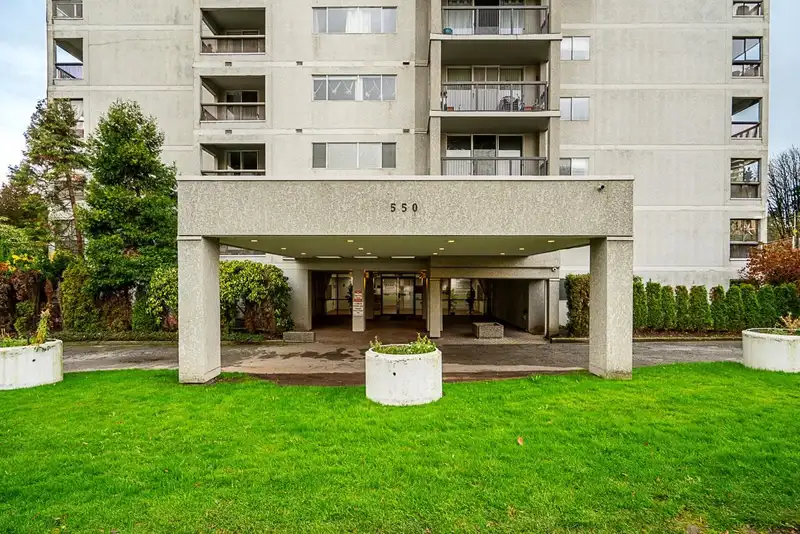 201 550 EIGHTH STREET - photo 2 of 26