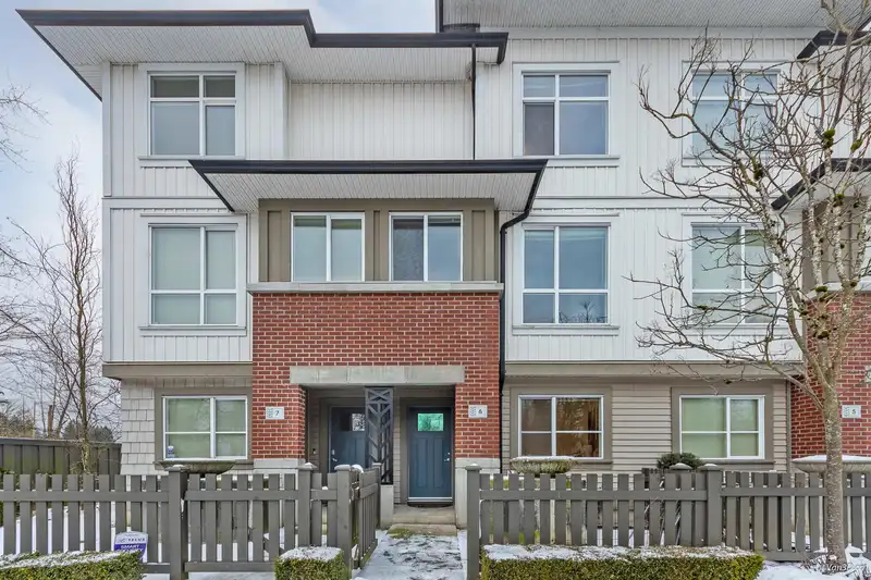 6 8355 164 STREET - photo 2 of 24