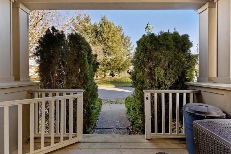 4345 CALLAGHAN CRESCENT - photo 2 of 34