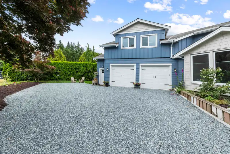25088 59 AVENUE - photo 2 of 38