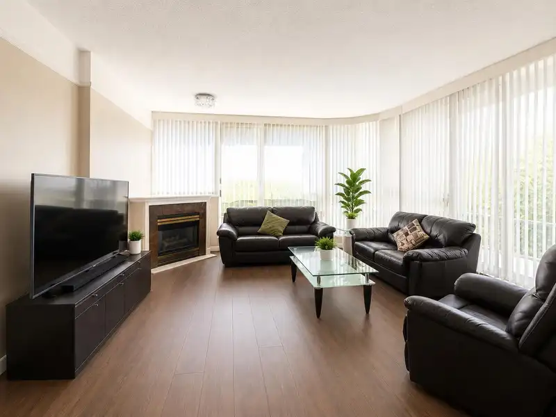 7D 6128 PATTERSON AVENUE - photo 3 of 22