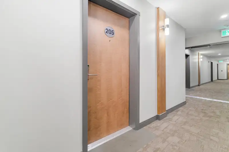 205 11501 84 AVENUE - photo 4 of 25