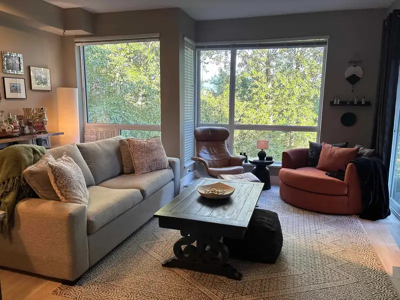 311 2238 WHATCOM ROAD - photo 3 of 37
