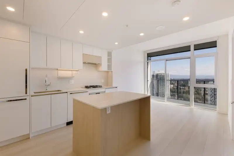 3211 13573 98A AVENUE - photo 1 of 22
