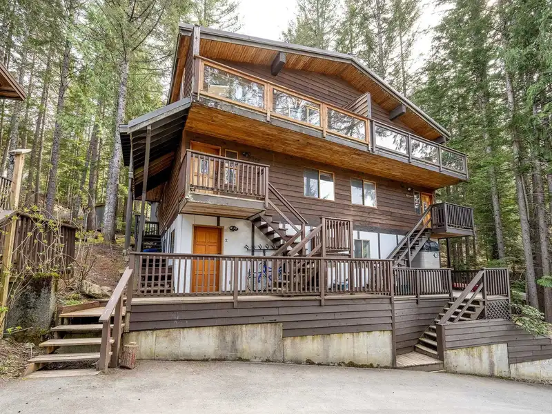 2315 CHEAKAMUS WAY - photo 1 of 27