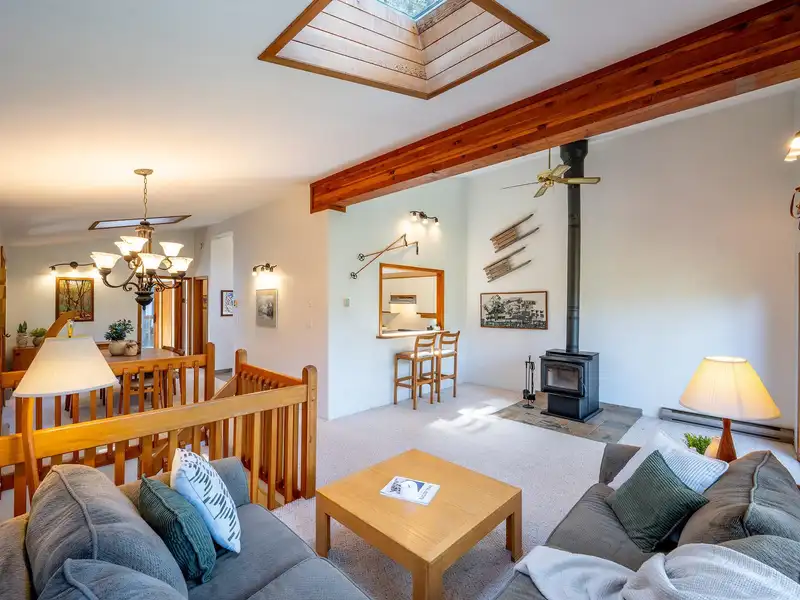 2315 CHEAKAMUS WAY - photo 2 of 27
