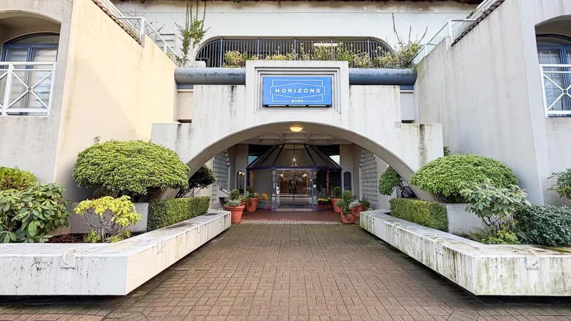 1505 6080 MINORU BOULEVARD - photo 2 of 24