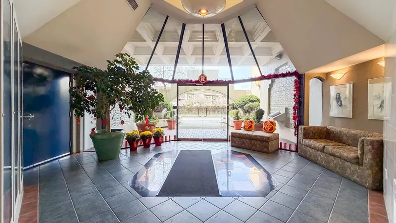 1505 6080 MINORU BOULEVARD - photo 3 of 24