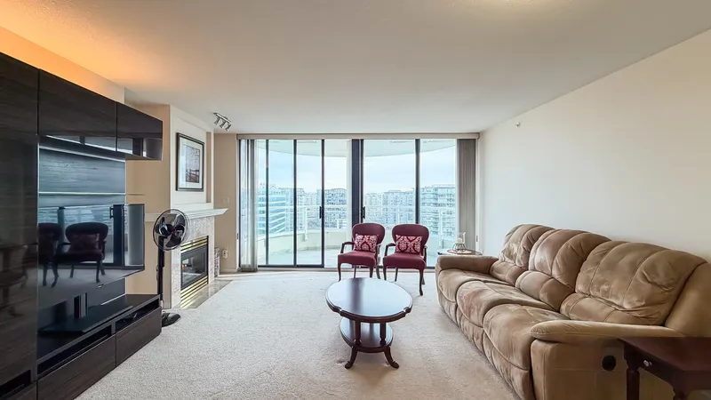 1505 6080 MINORU BOULEVARD - photo 4 of 24