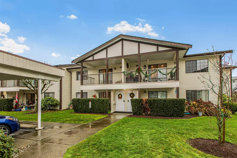 50 32718 GARIBALDI DRIVE - photo 2 of 20