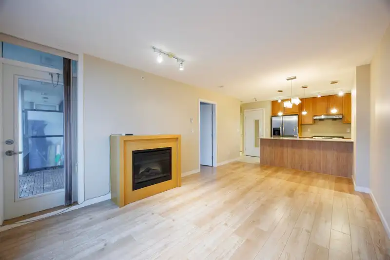 908 7088 SALISBURY AVENUE - photo 1 of 30