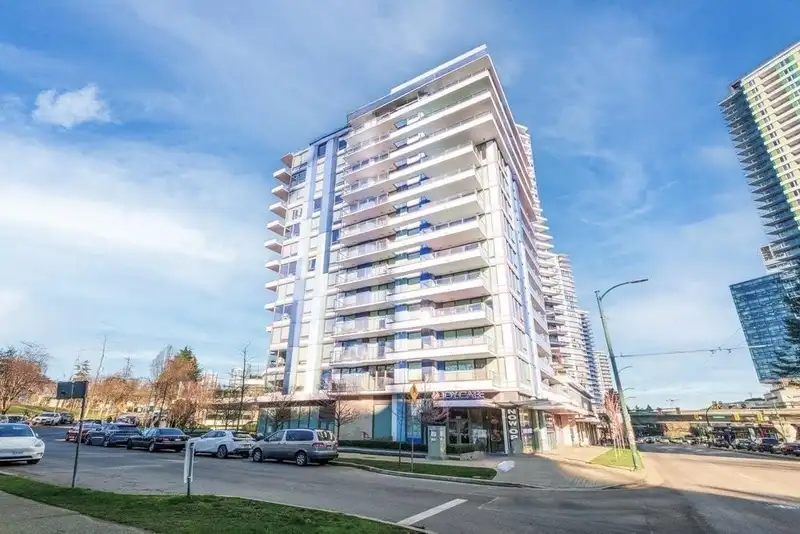 1005 8238 LORD STREET - photo 1 of 38