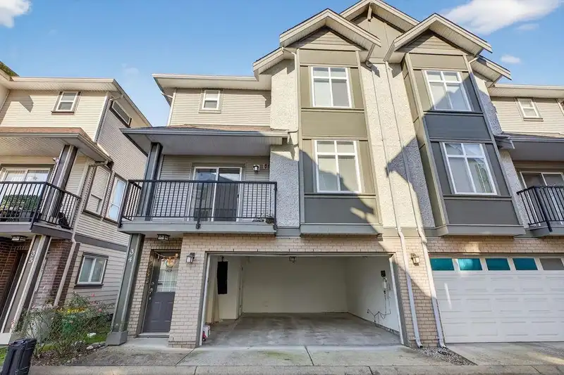 34 1211 EWEN AVENUE - photo 1 of 32