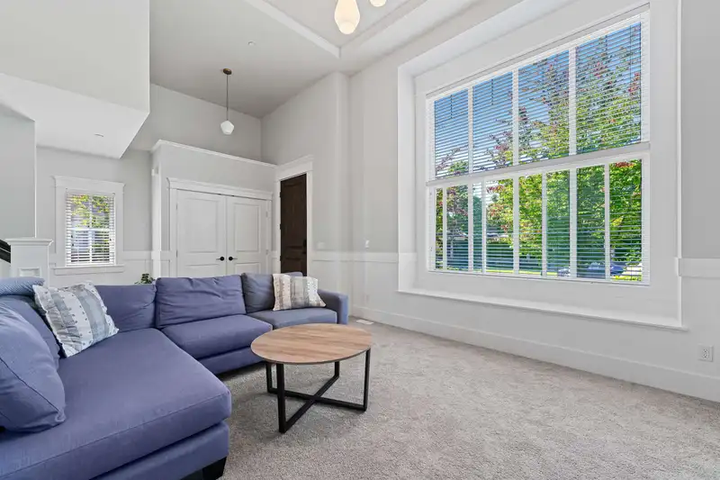 23 3268 156A STREET - photo 2 of 40