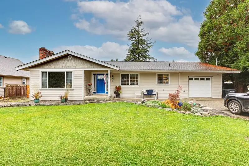 8887 GAY STREET - photo 1 of 36