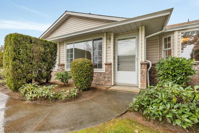 7 19249 HAMMOND ROAD - photo 2 of 25