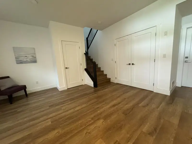 63866 BEECH AVENUE - photo 2 of 13