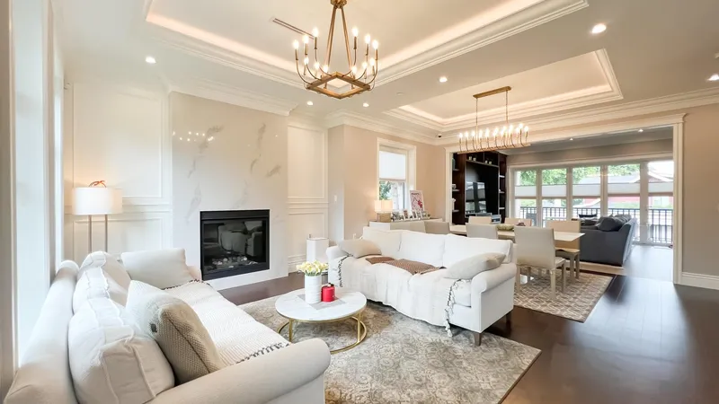 2071 W 36TH AVENUE - photo 3 of 25