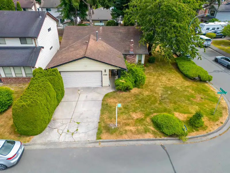3760 BAMFIELD DRIVE - photo 1 of 36