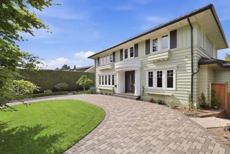 1407 W 33RD AVENUE - photo 3 of 36