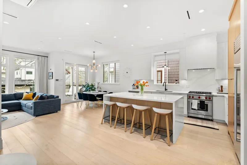 3123 W 16TH AVENUE - photo 1 of 25