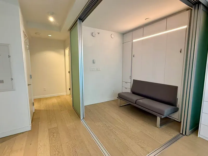 501 13438 CENTRAL AVENUE - photo 2 of 16