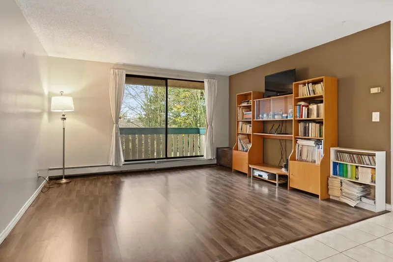 218 8540 CITATION DRIVE - photo 3 of 25