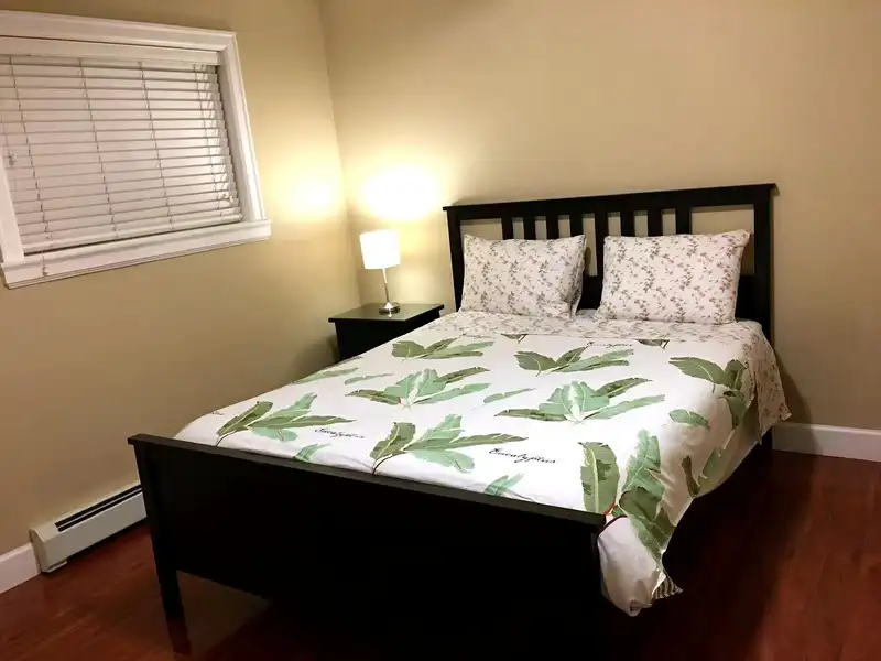 14926 102A AVENUE - photo 2 of 40