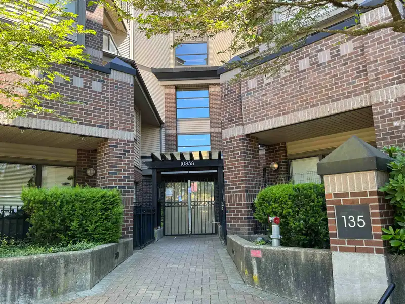 328 10838 CITY PARKWAY - photo 3 of 3