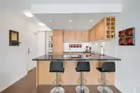 2001 821 CAMBIE STREET - thumbnail 1