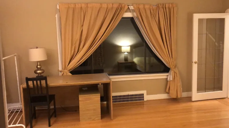 6948 BROADWAY - photo 4 of 13