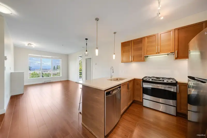 210 15850 26 AVENUE - photo 1 of 30