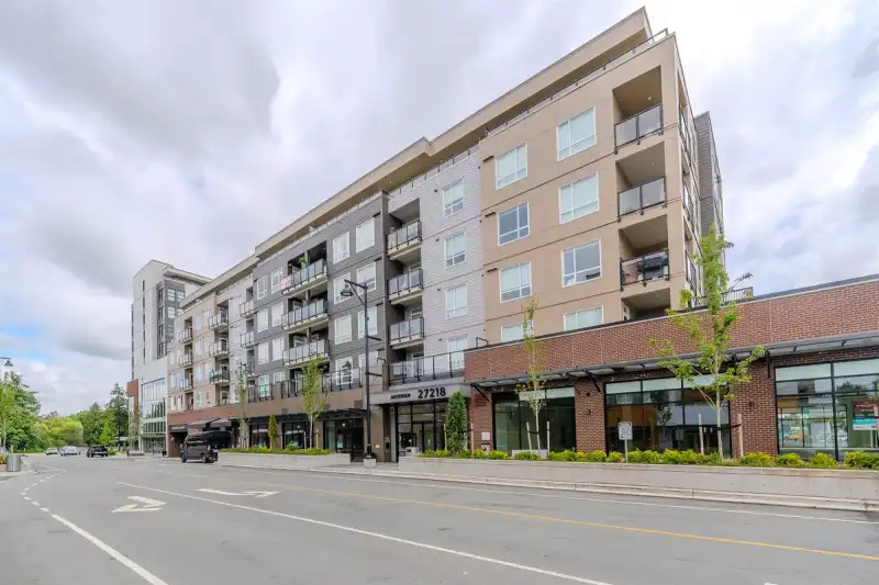 413 27218 ALDERGROVE TOWN CENTRE DRIVE - photo 1 of 31