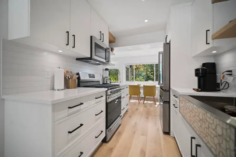 1917 LILAC DRIVE - photo 1 of 40