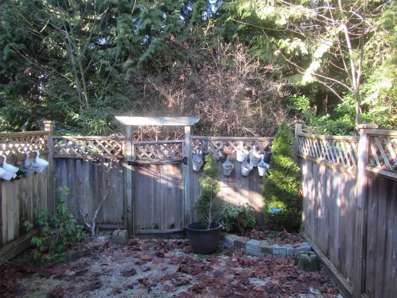 841 ALEXANDER BAY - photo 4 of 24