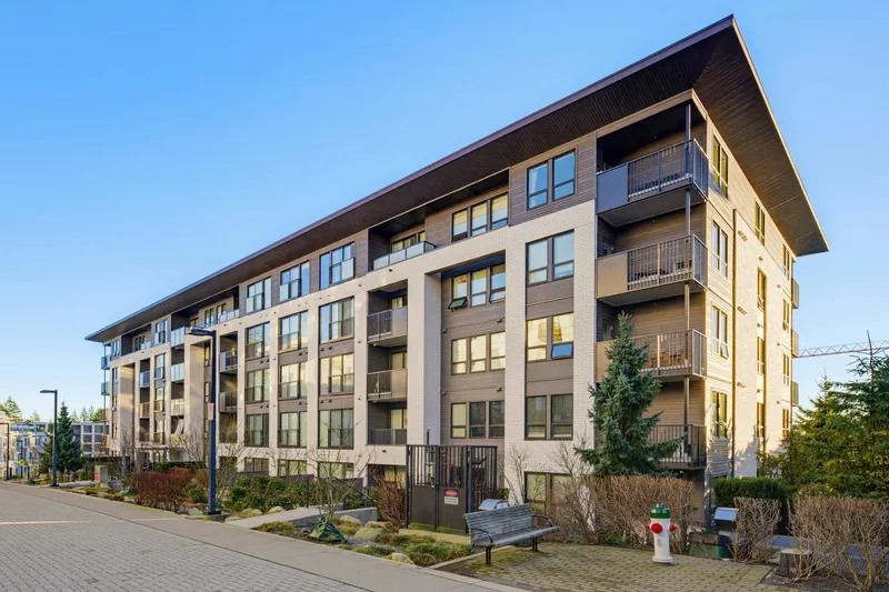 103 9228 SLOPES MEWS - photo 1 of 18