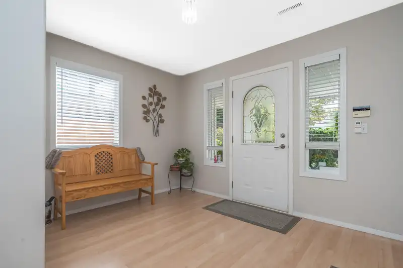 10067 MERRITT DRIVE - photo 3 of 40